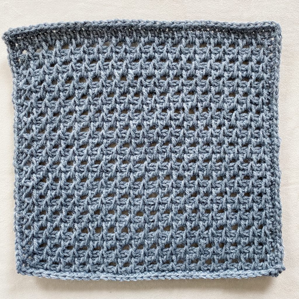 Tunisian crochet arrowhead stitch | Free written pattern and tutorial video for Tunisian crochet beginner learn how to crochet the Tunisian crochet arrowhead stitch | TLYCBlog.com