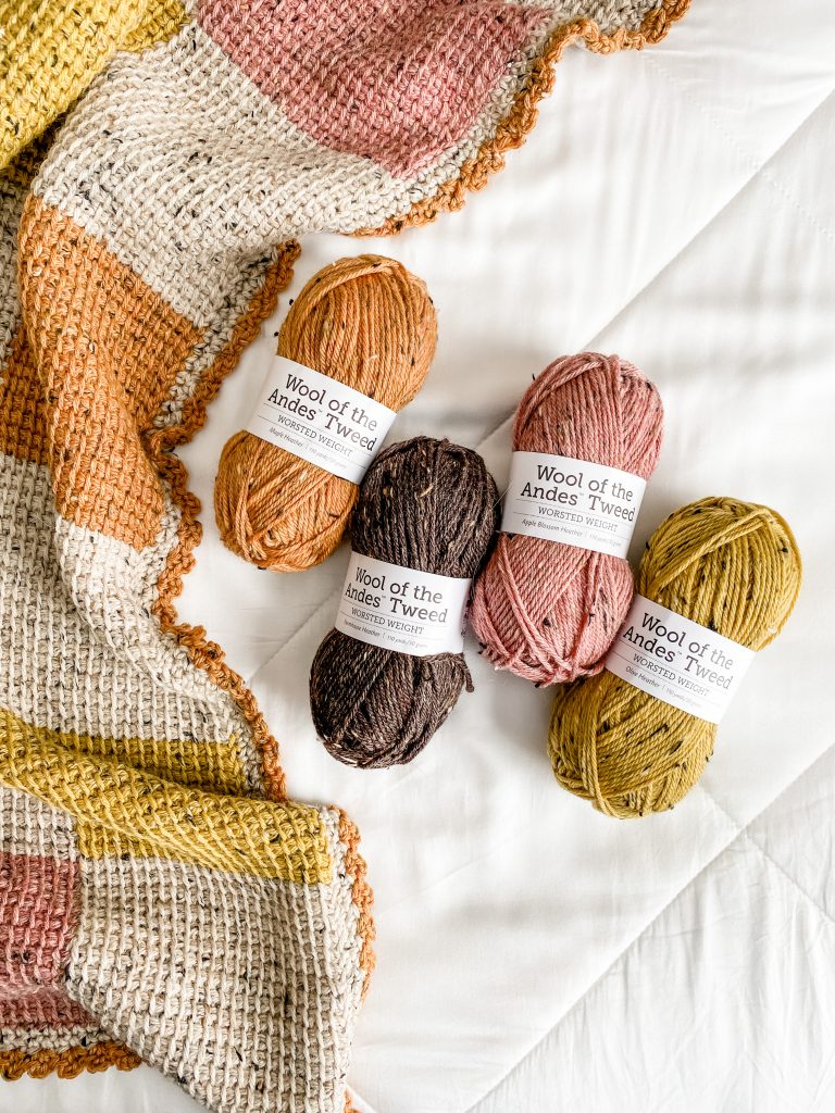 Pilson Blanket | FREE Tunisian crochet patchwork blanket pattern, easiest crochet baby blanket afghan gingham throw blanket with shell border. Free crochet pattern + Tutorial video. | TLYCBlog.com