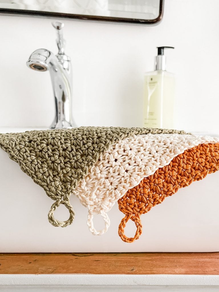 DIY crochet dishcloth - the Half Moon Washcloth. Beginner friendly free crochet pattern with tutorial video for a cotton washcloth. | TLYCBlog.com