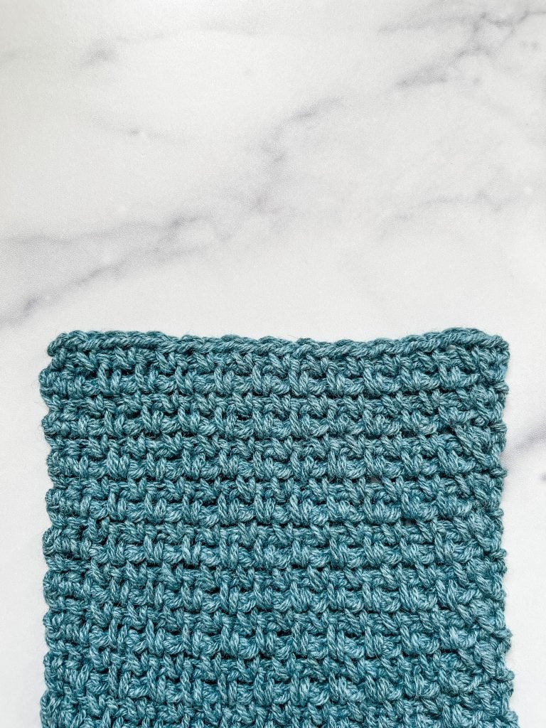 Learn these 5 easy but beautiful crochet stitch patterns. Includes video tutorial. Perfect for beginner crocheters. Learn to crochet. 