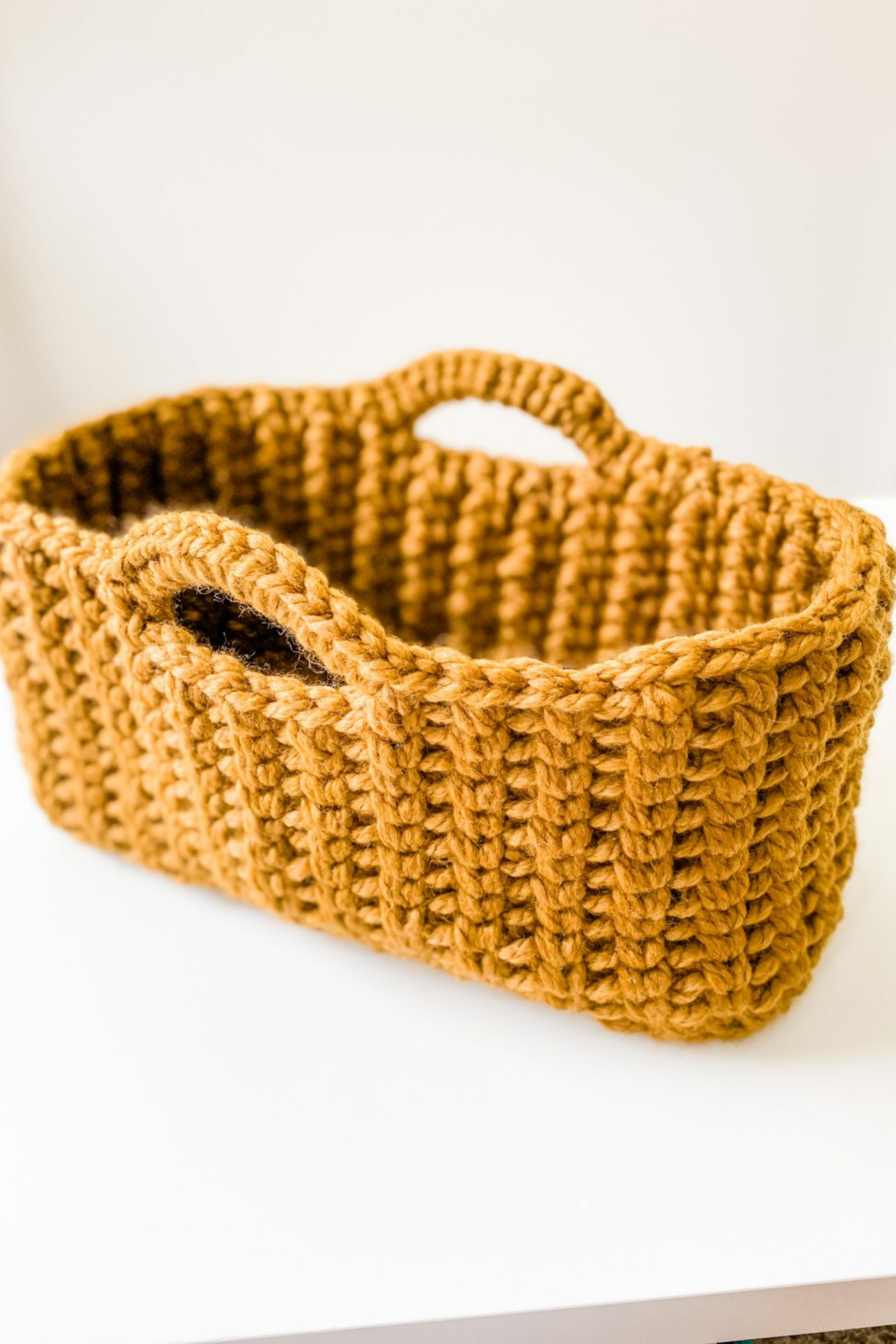 Beginner Chunky Crochet Basket Pattern - TL Yarn Crafts
