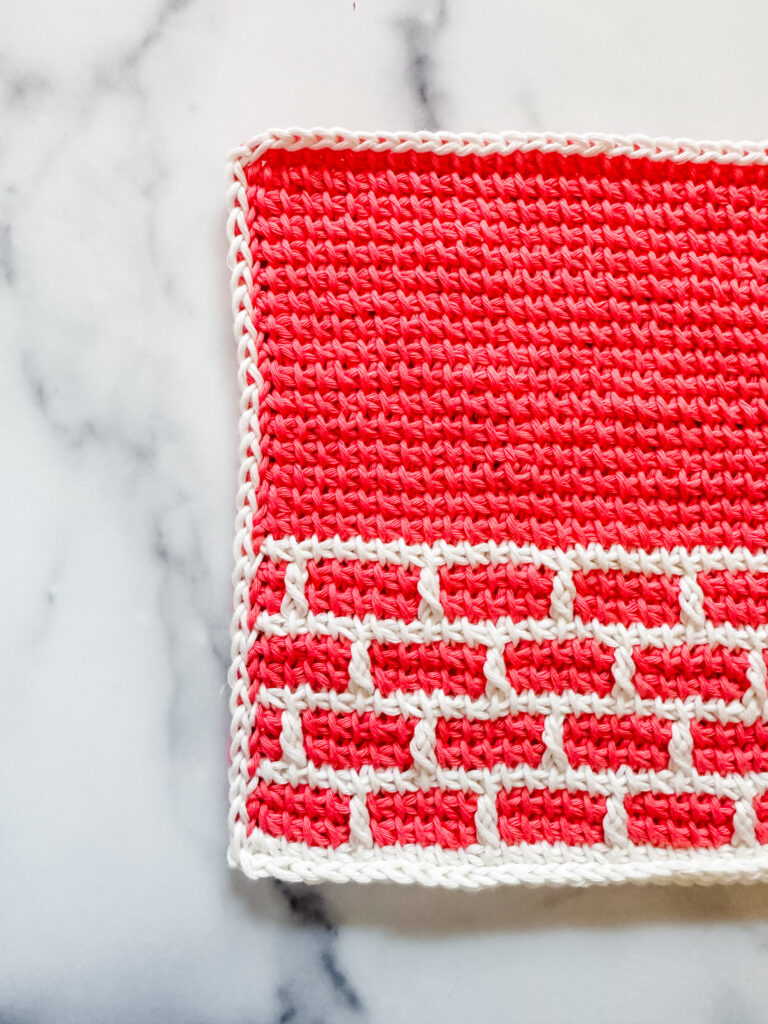 Tunisian crochet kitchen accessories pattern set made with machine washable cotton. Beginner Tunisian crochet cloth, potholder, and towel.