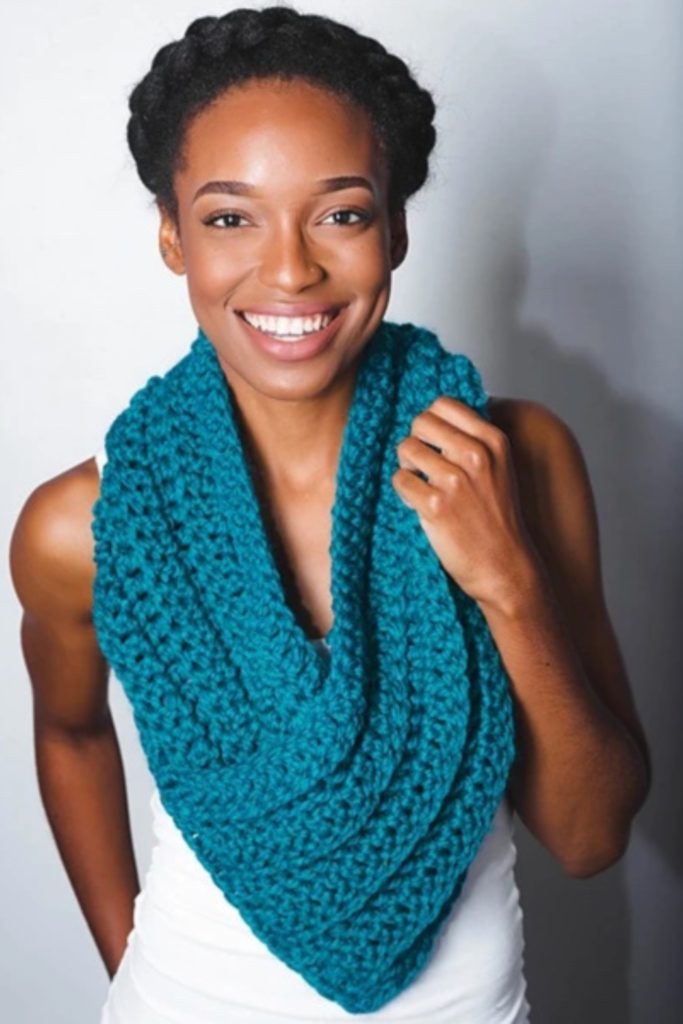 Queen Cowl by TL Yarn Crafts