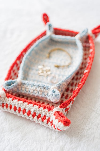 Tri Color Trays by TL Yarn Crafts