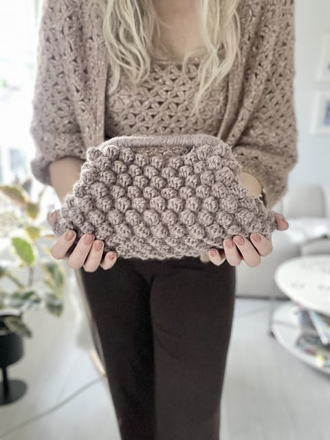Bobble Clutch by Jeanette Haugland