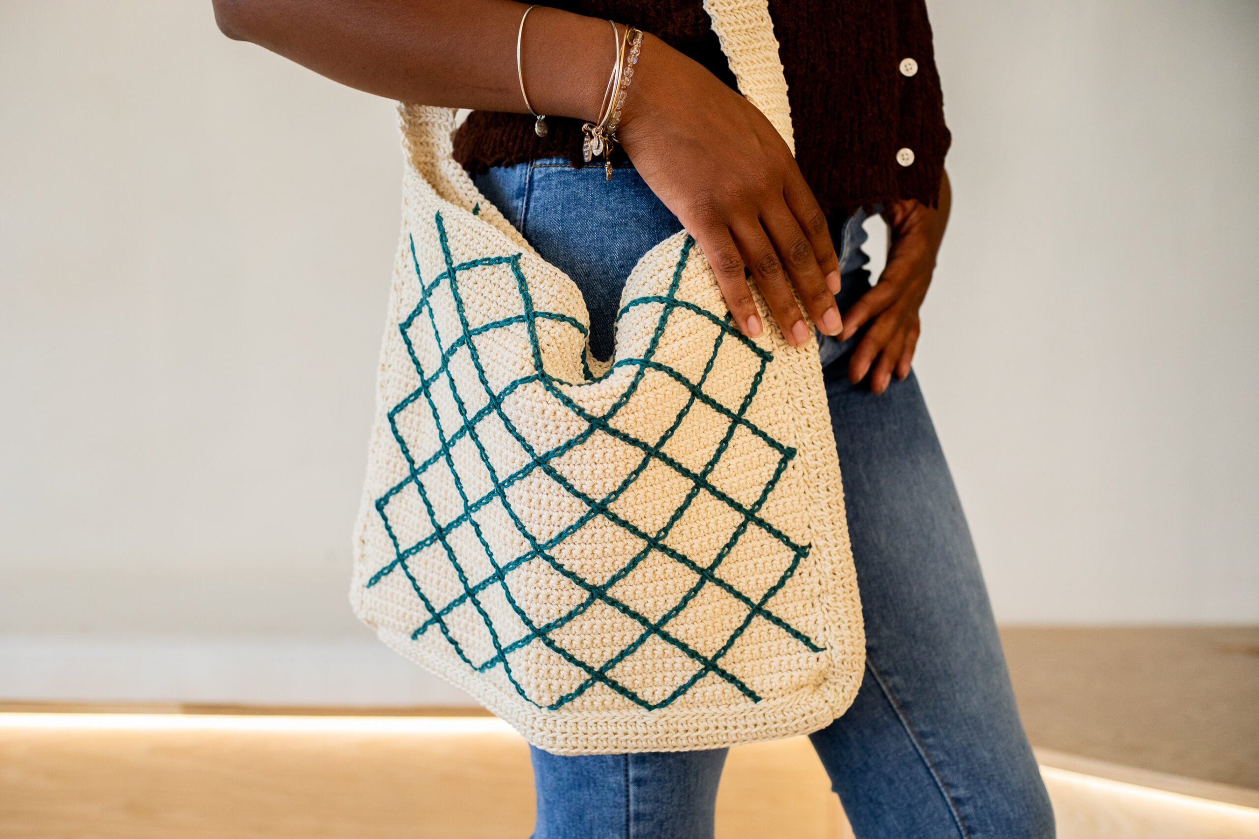 Handmade crossbody tote bag with lattice design - free crochet pattern, the October Tote Bag